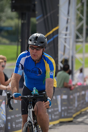 FINISH LINE CROSSING --4240