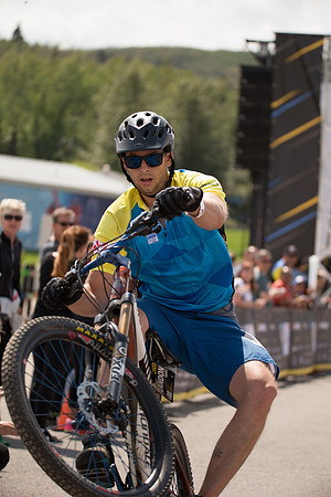 FINISH LINE CROSSING --2944