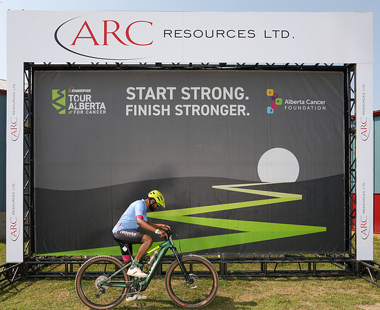 HERO WALL - POWERED BY ARC-137