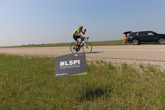 -SIGNAGE-ROUTE-221