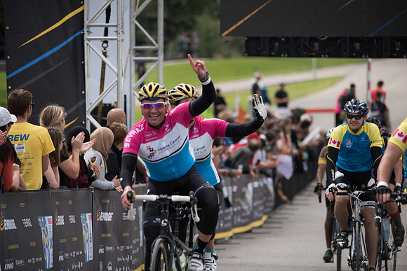 FINISH LINE CROSSING --2719