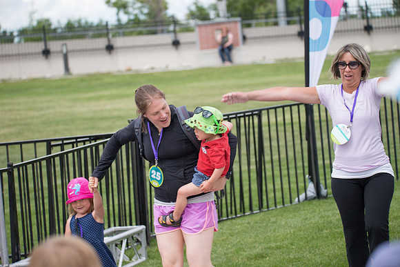 1-FINISH LINE CROSSING-OneWalkAB-1004