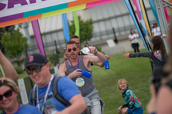 1-FINISH LINE CROSSING-OneWalkAB-1533