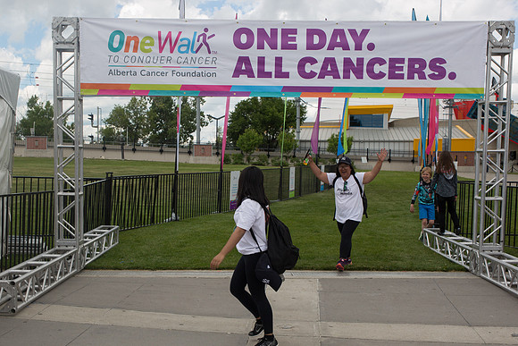1-FINISH LINE CROSSING-OneWalkAB-1560