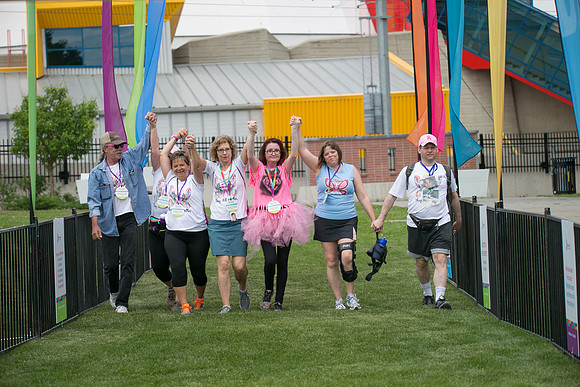 1-FINISH LINE CROSSING-OneWalkAB-2380