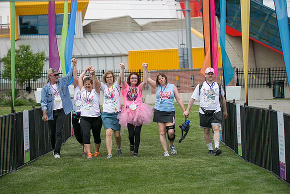 1-FINISH LINE CROSSING-OneWalkAB-2379