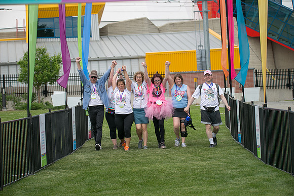 1-FINISH LINE CROSSING-OneWalkAB-2378
