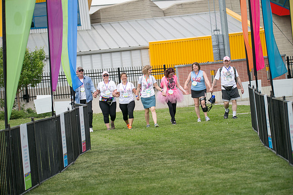 1-FINISH LINE CROSSING-OneWalkAB-2370