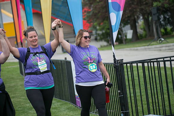 1-FINISH LINE CROSSING-OneWalkAB-2327