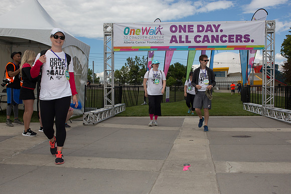 1-FINISH LINE CROSSING-OneWalkAB-2255