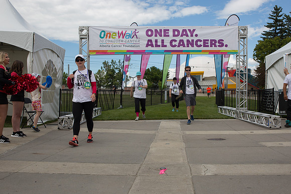 1-FINISH LINE CROSSING-OneWalkAB-2254
