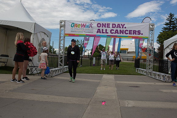 1-FINISH LINE CROSSING-OneWalkAB-2241