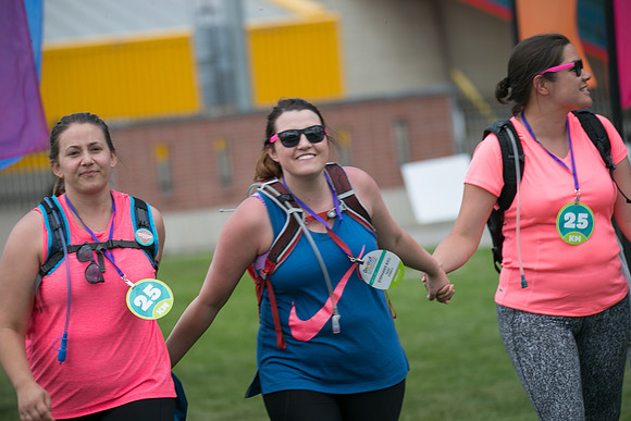 1-FINISH LINE CROSSING-OneWalkAB-2228