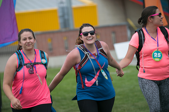 1-FINISH LINE CROSSING-OneWalkAB-2227
