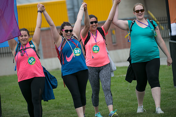 1-FINISH LINE CROSSING-OneWalkAB-2209