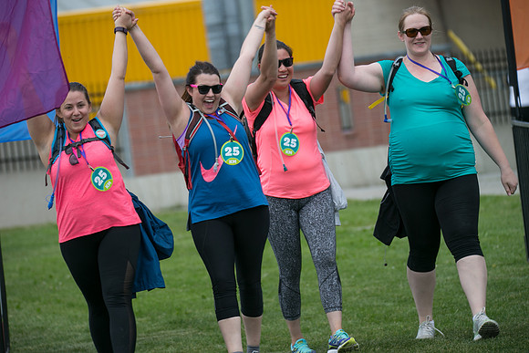 1-FINISH LINE CROSSING-OneWalkAB-2208