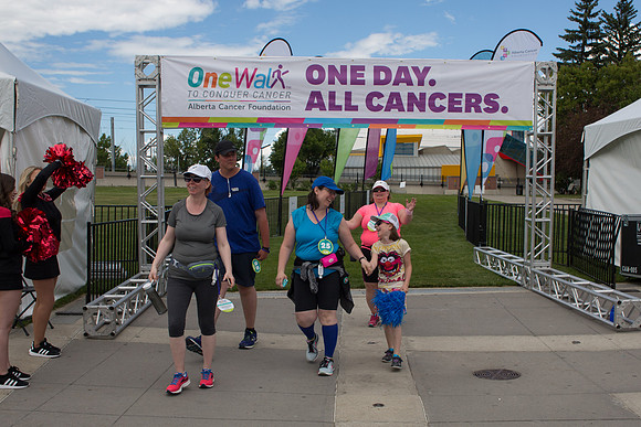 1-FINISH LINE CROSSING-OneWalkAB-2190