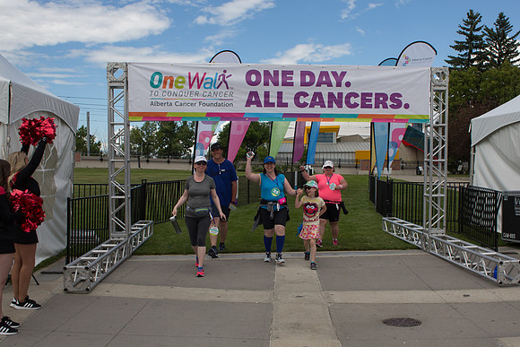 1-FINISH LINE CROSSING-OneWalkAB-2189