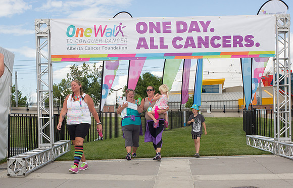 1-FINISH LINE CROSSING-OneWalkAB-2163