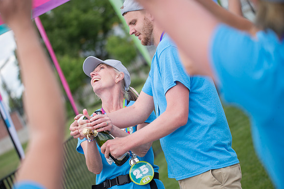 1-FINISH LINE CROSSING-OneWalkAB-2105