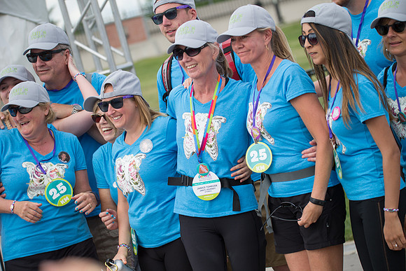 1-FINISH LINE CROSSING-OneWalkAB-2036