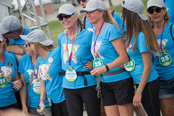 1-FINISH LINE CROSSING-OneWalkAB-2035