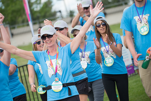 1-FINISH LINE CROSSING-OneWalkAB-2027