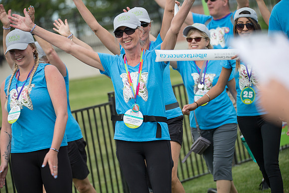 1-FINISH LINE CROSSING-OneWalkAB-2022