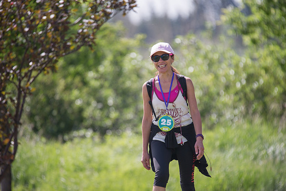 1-WALKERS ARRIVE -OneWalkAB-22805