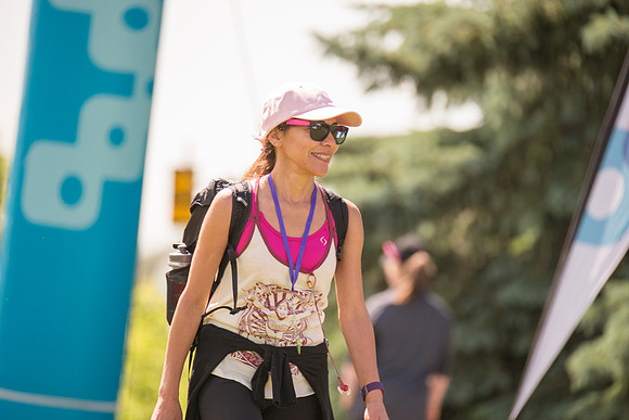 1-WALKERS ARRIVE -OneWalkAB-22826