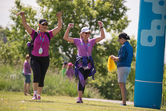 1-WALKERS ARRIVE -OneWalkAB-22834