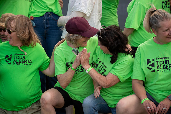 2-VOLUNTEERS-241