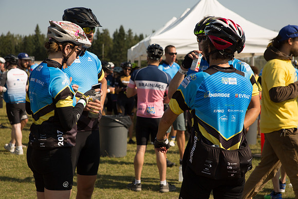 PITSTOPS DAY 1 -EVENT-TheRideAB-13