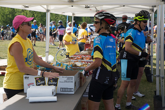 PITSTOPS DAY 1 -EVENT-TheRideAB-17