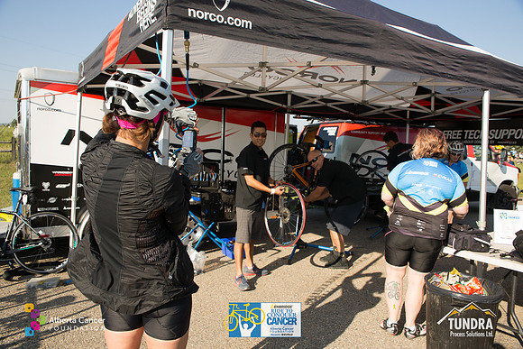 PITSTOPS DAY 1 -EVENT-TheRideAB-26