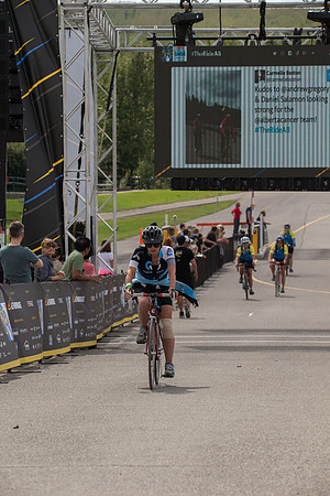 FINISH LINE CROSSING --4105