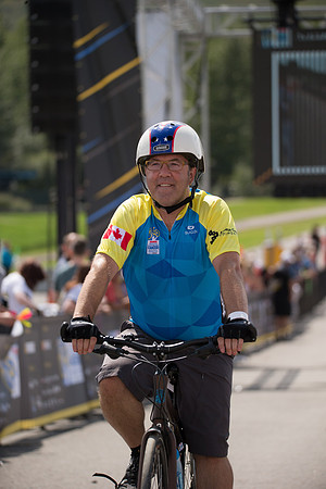 FINISH LINE CROSSING --2873