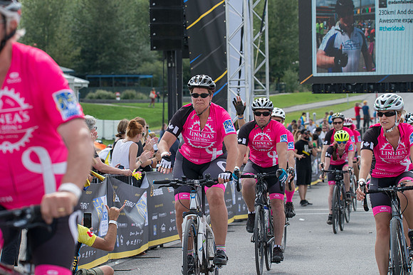 FINISH LINE CROSSING --3463