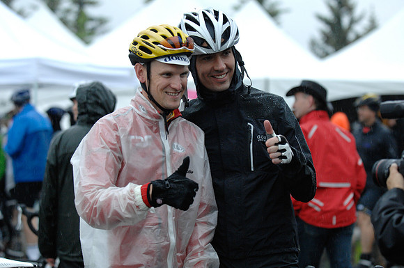 2012-B-TheRideAB-737