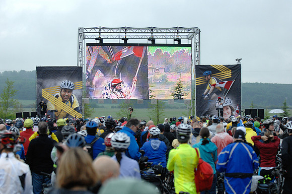 2012-B-TheRideAB-787