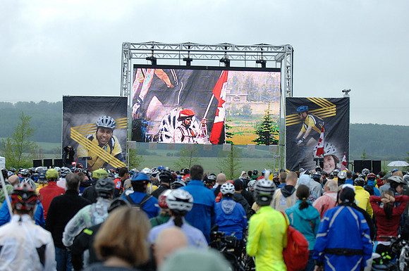 2012-B-TheRideAB-785