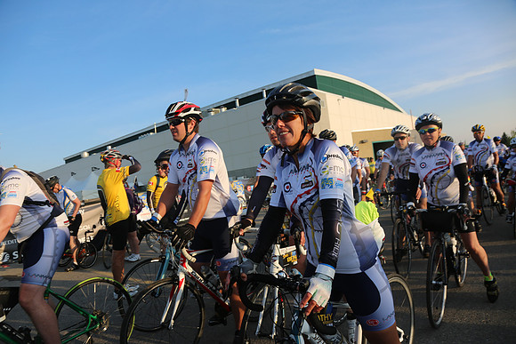 2013-E-TheRideAB-120
