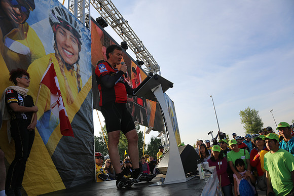 2013-E-TheRideAB-30