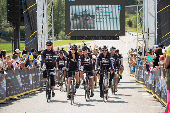 FINISH LINE CROSSING --2581
