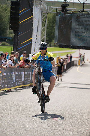FINISH LINE CROSSING --2937