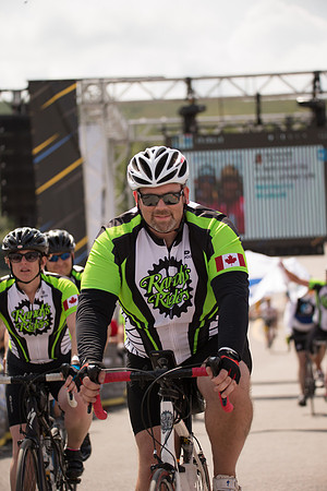 FINISH LINE CROSSING --3035