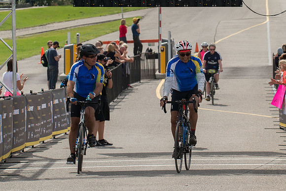 FINISH LINE CROSSING --4235