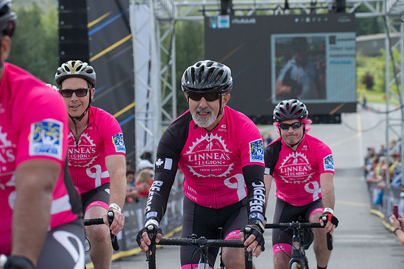 FINISH LINE CROSSING --3485