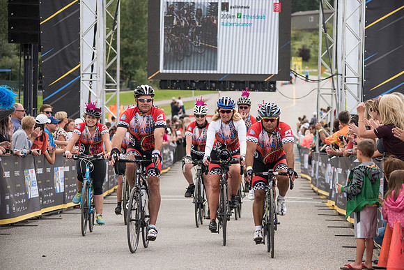FINISH LINE CROSSING --2837