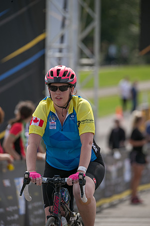 FINISH LINE CROSSING --2913